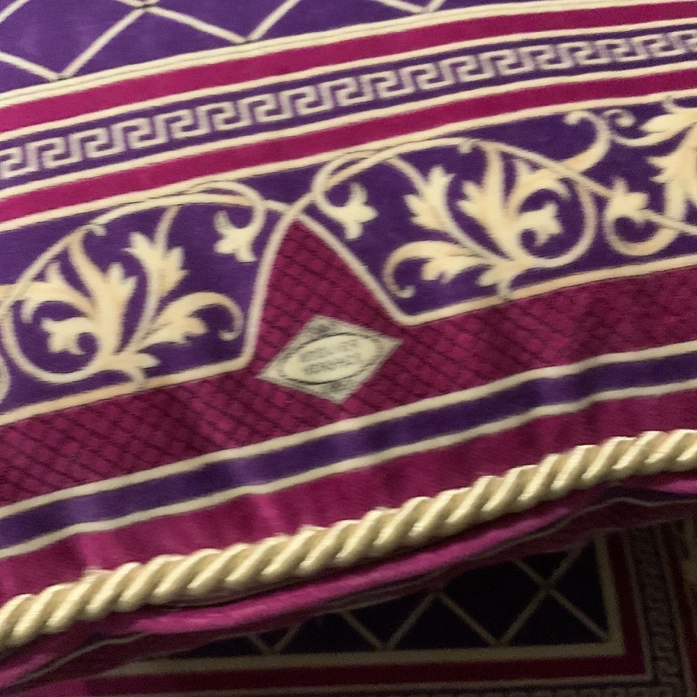 VERSACE pillow - Picture 2 of 6